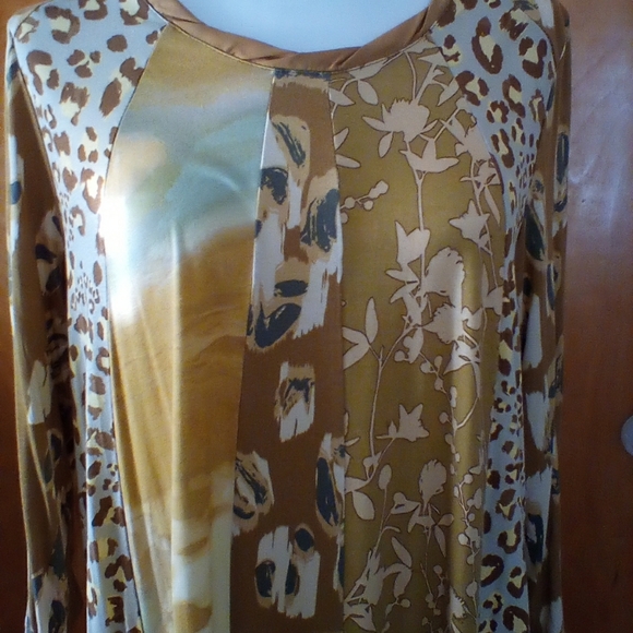 LOGO by Lori Goldstein Tops - Logo Tunic